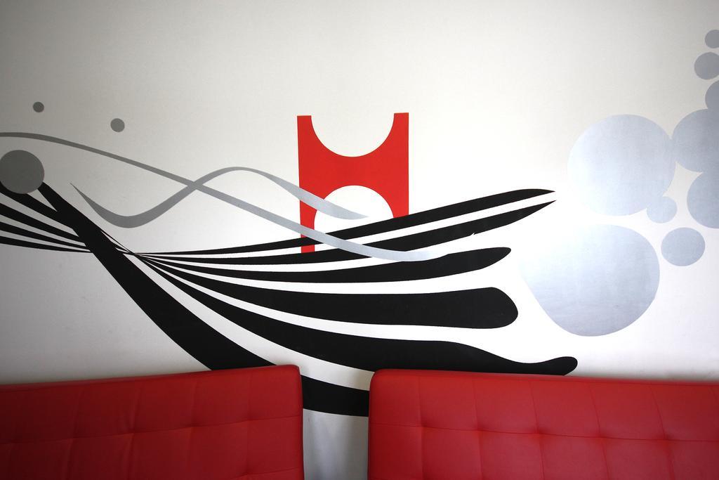 Botxo Gallery - Youth Hostel Bilbao Eksteriør billede